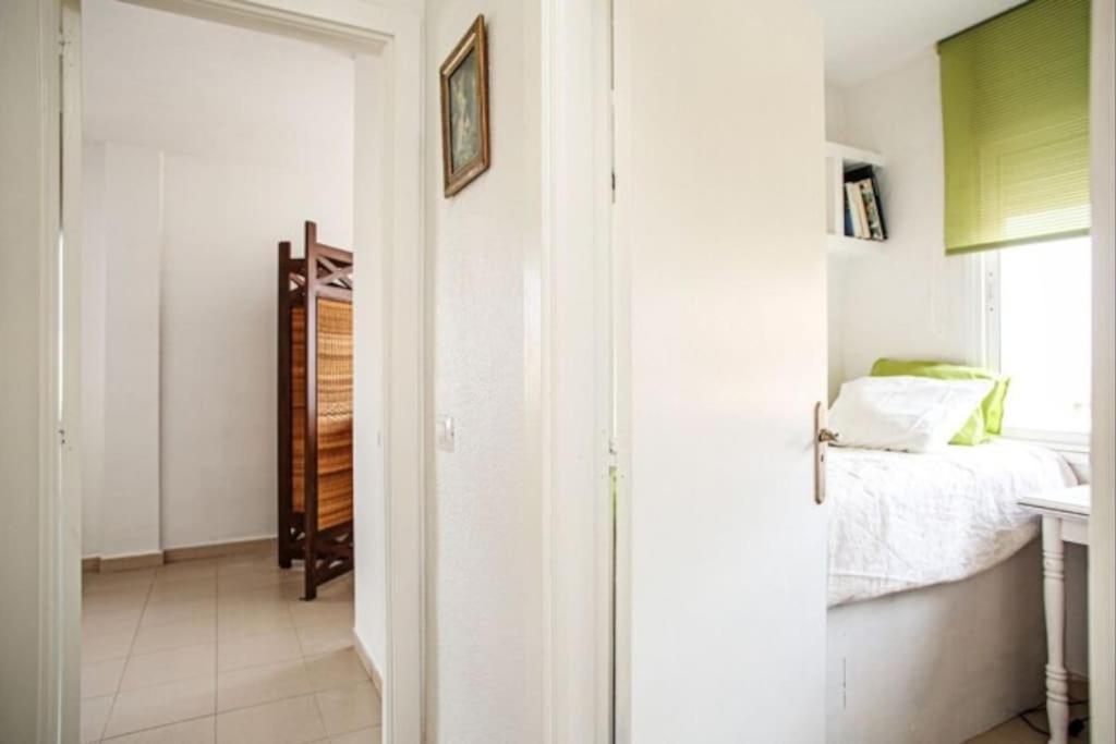Cozy Near The Sea With Private Parking Apartment *